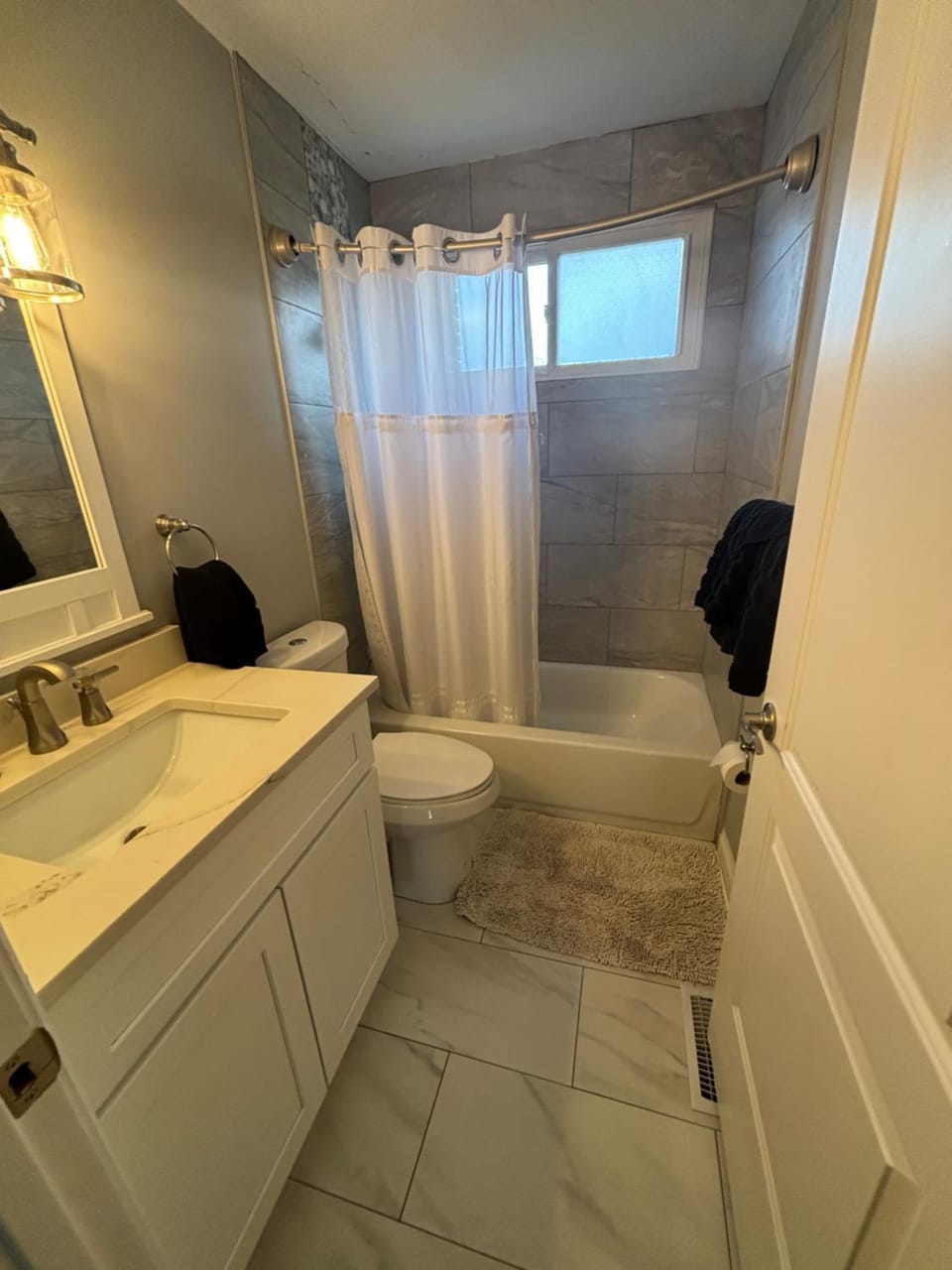Bathroom, Bath