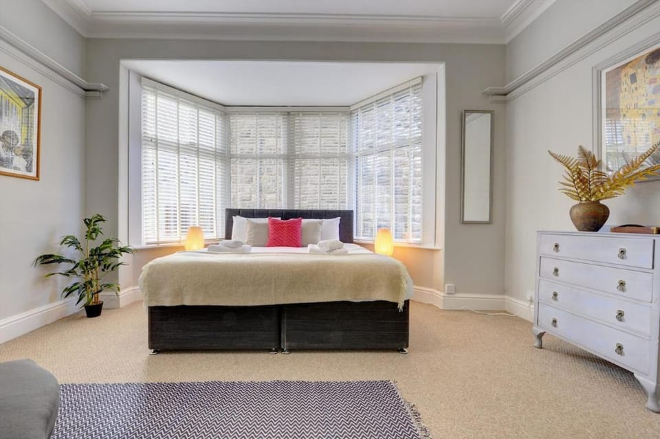 Cool 2 bedroom Apartment HG1 Free parking Apartment in Harrogate