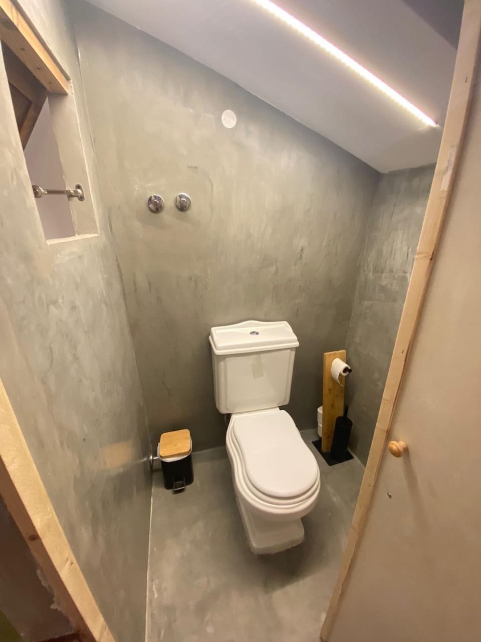 Toilet, Bathroom