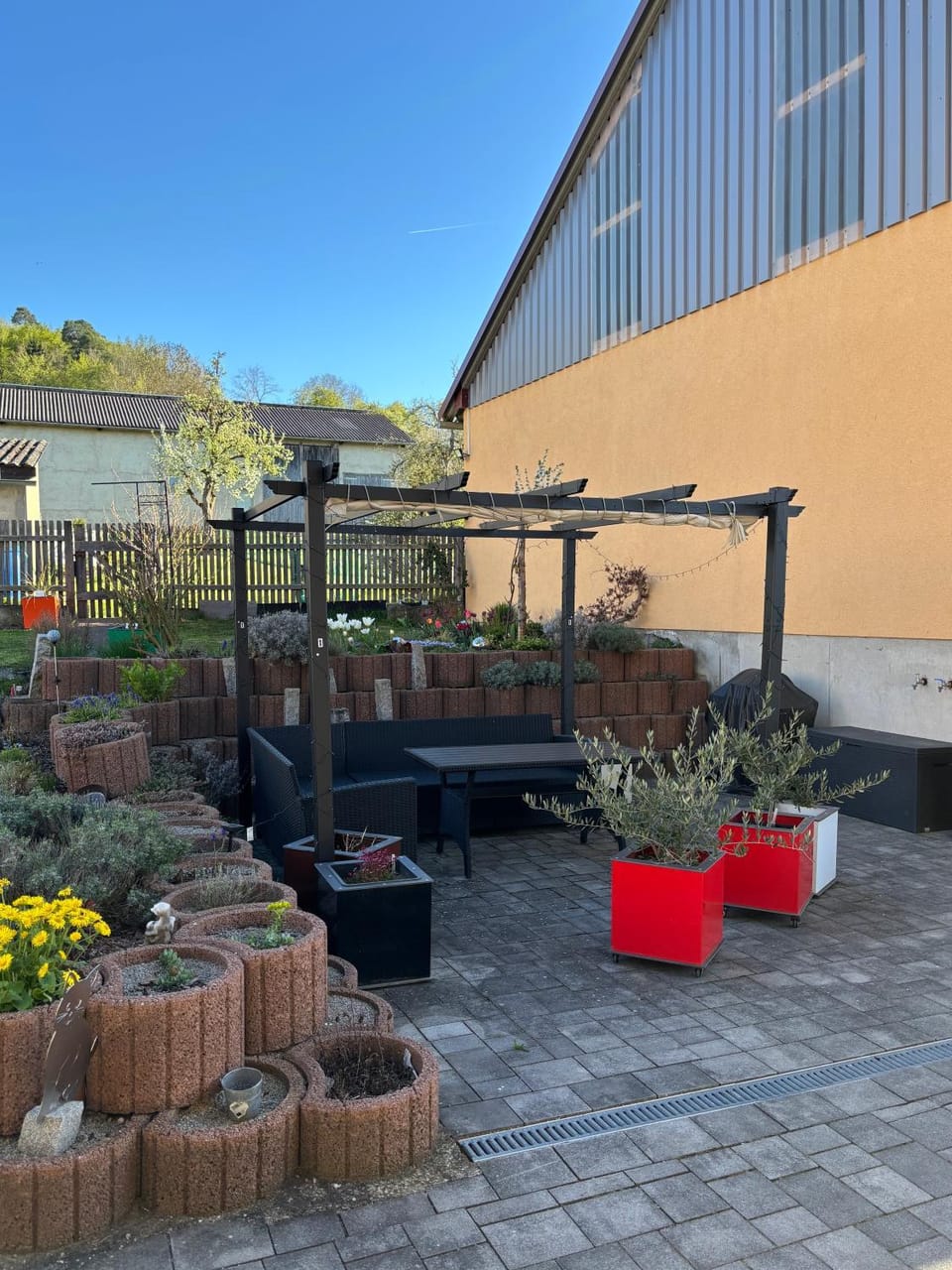 Patio, Spring, Garden