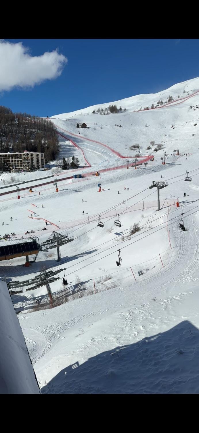 Property building, Facade/entrance, Skiing, Mountain view