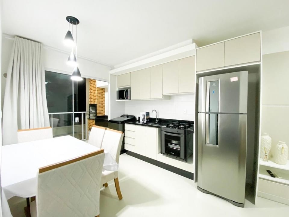 Apê Novo em Porto Belo com Piscina próx Bombinhas Apartment in Porto Belo
