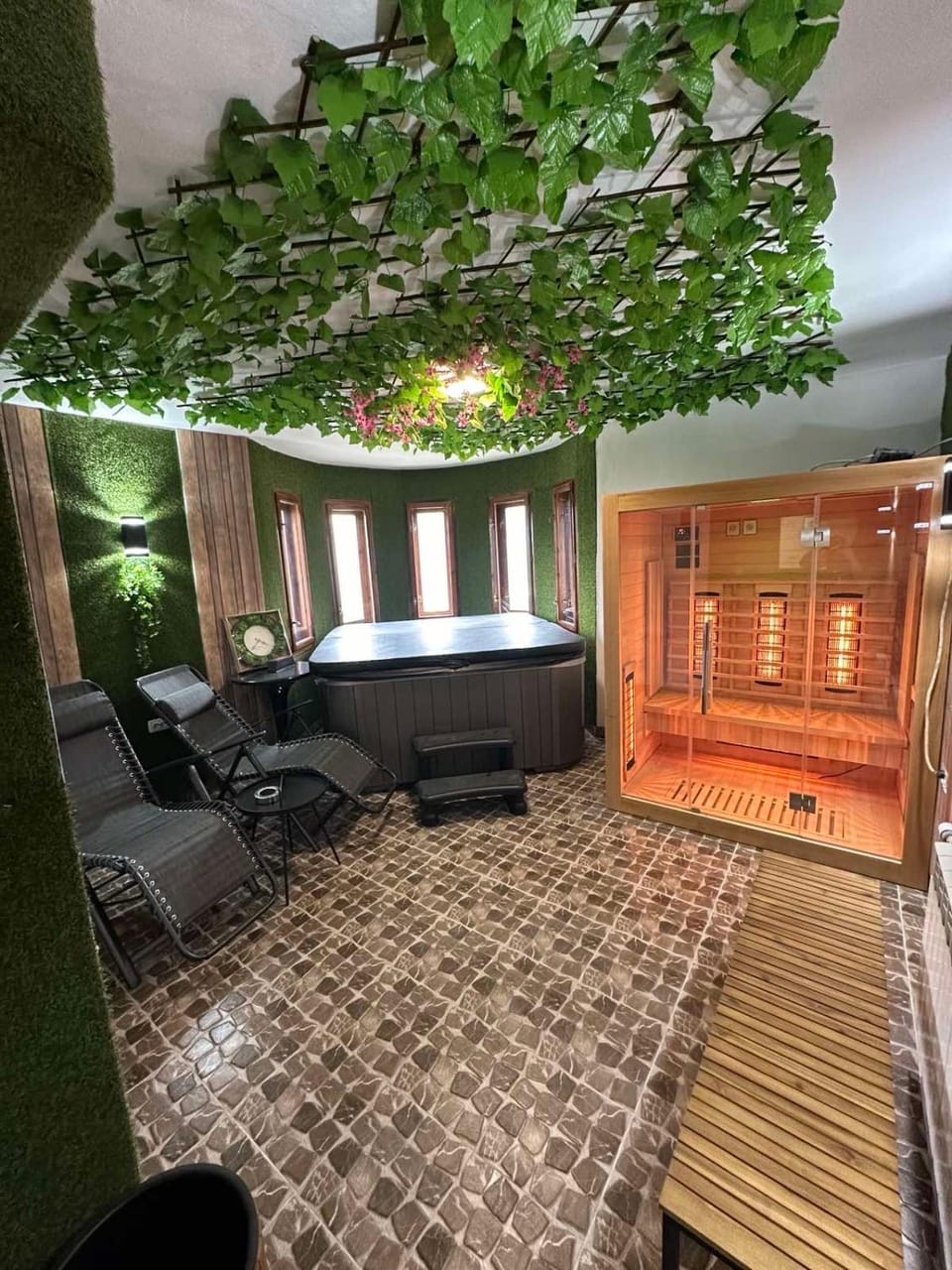 BoxRoom1 Bed and Breakfast in North Macedonia