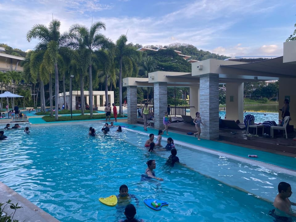 Pico De Loro Miranda B With Converge Wifi, See all photos first before booking Apartment hotel in Nasugbu