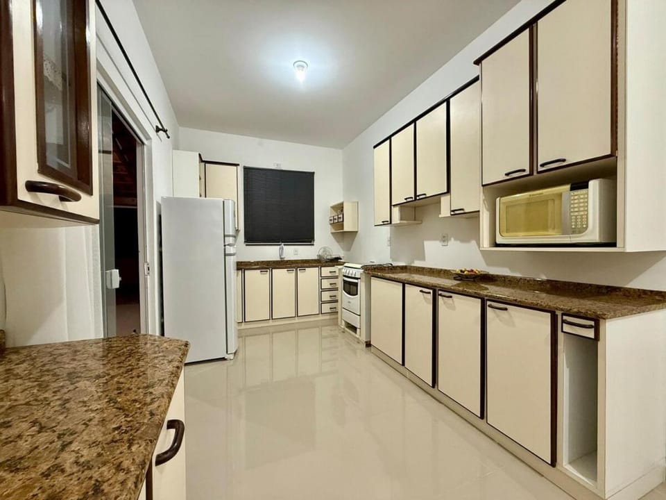 Casa de Praia 700mt do Mar a 12min do Beto Carrero House in Penha