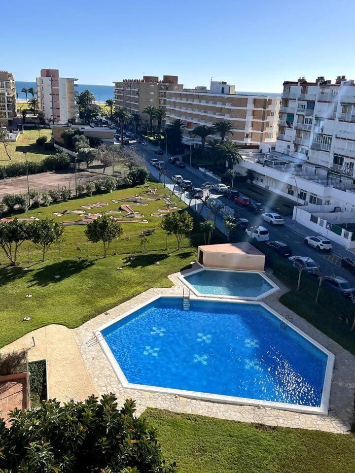 Garden, Minigolf, Pool view