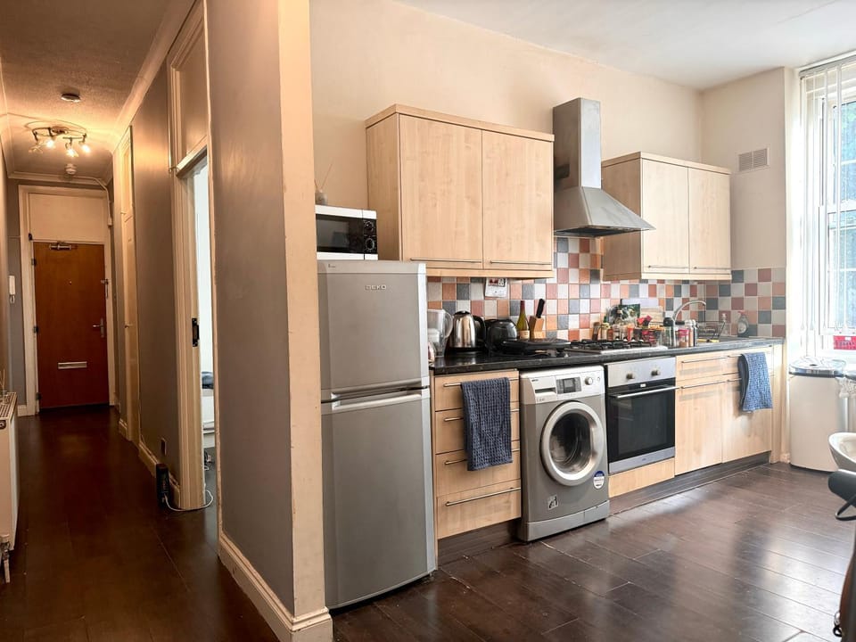 Gorgeous room steps from Tower Bridge Vacation rental in London Borough of Southwark