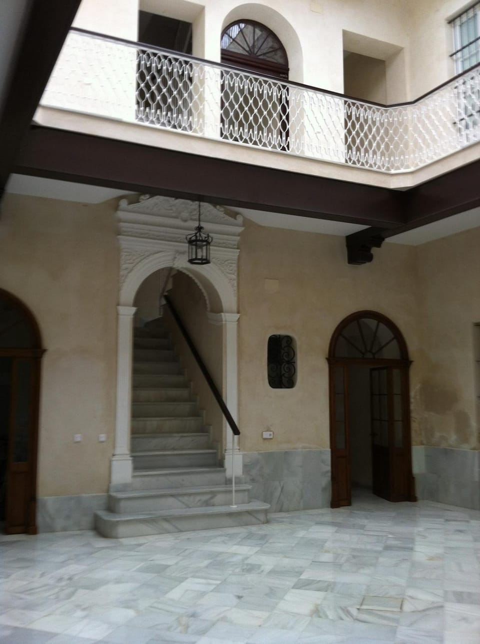 Casa Palacio en Casco Antiguo SE PIDE FIANZA Apartment in El Puerto de Santa María