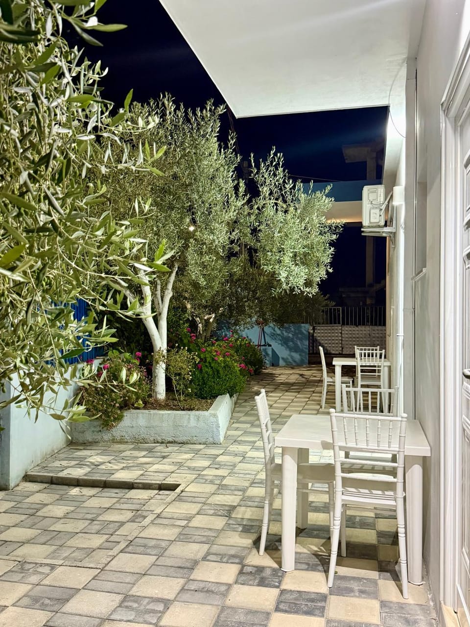 Kristeo`s Apartaments Bed and Breakfast in Vlorë