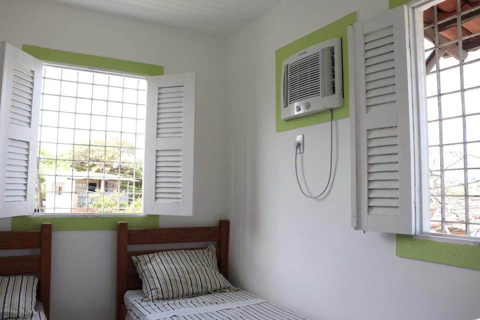 Bed, Photo of the whole room, Bedroom, air conditioner