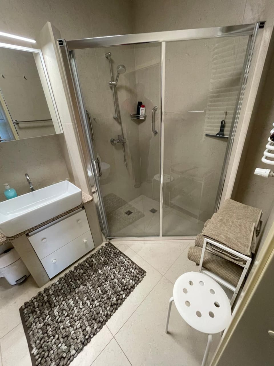 Premium 2 Bedrooms Apartment Klima with Balcony free Parking Apartment in Poland