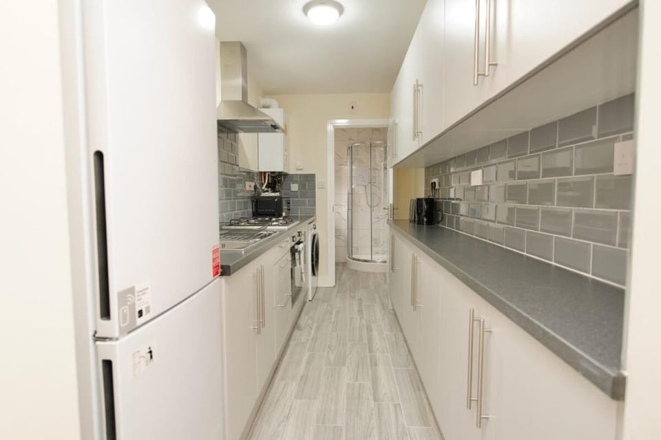 Kitchen or kitchenette, oven, stove