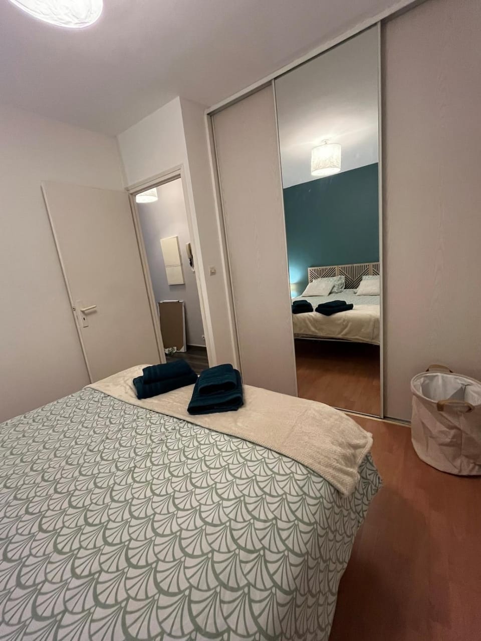 Bed, Bedroom, towels, wardrobe