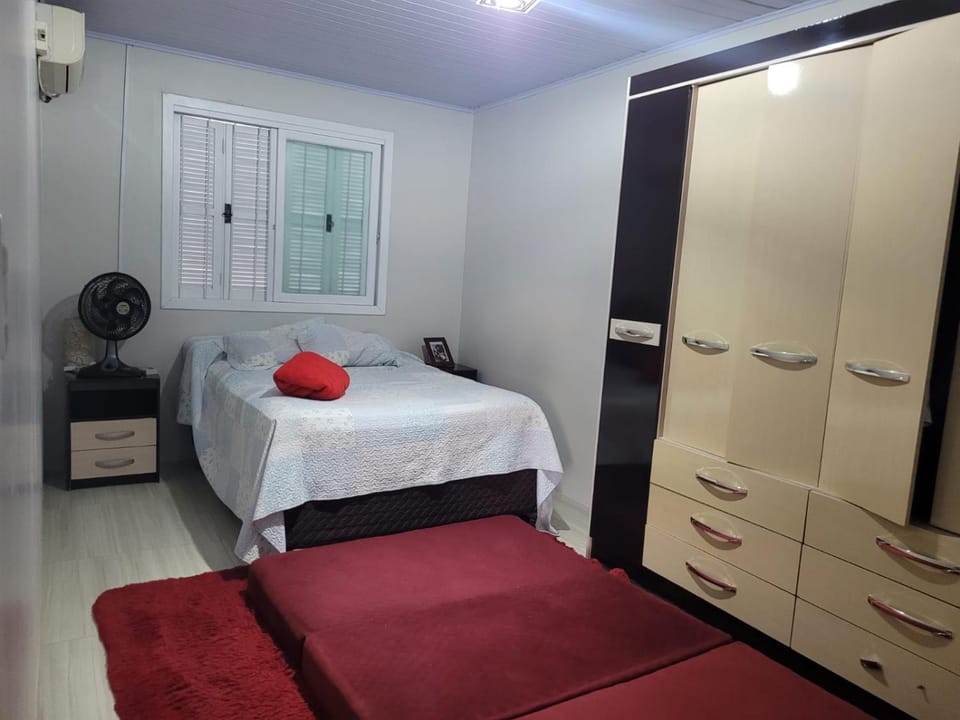 Bed, Photo of the whole room, Bedroom, towels, air conditioner