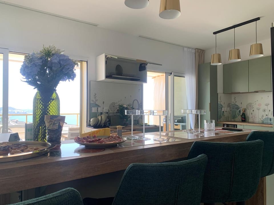 Appartement d'exception vue mer Nice Blue Pearl Apartment in Nice
