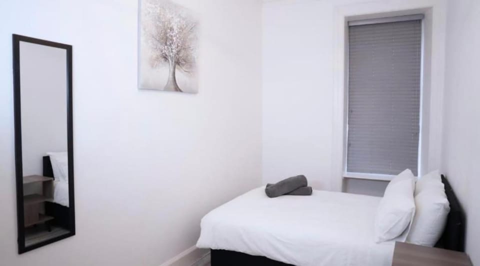 Newly refurbished 2 bed ! Apartment in Glasgow