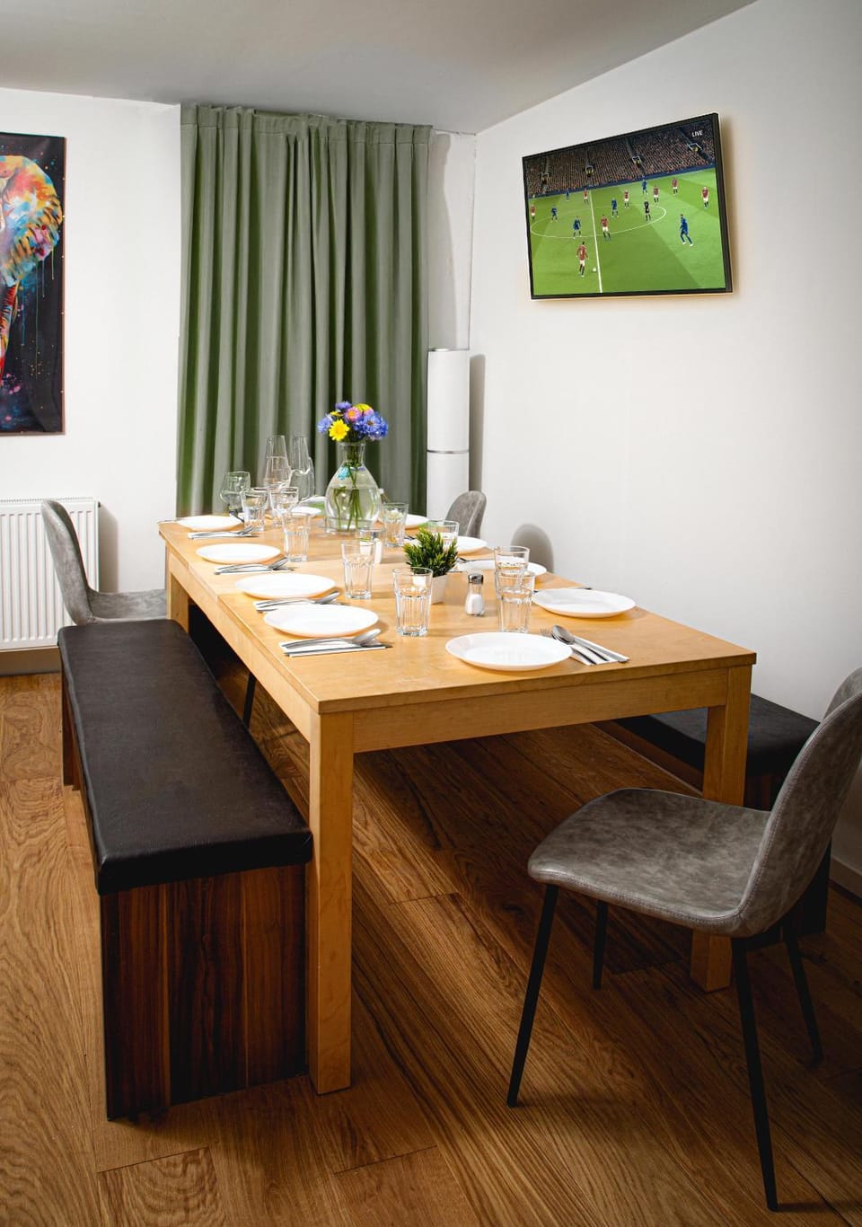 Living room, Dining area