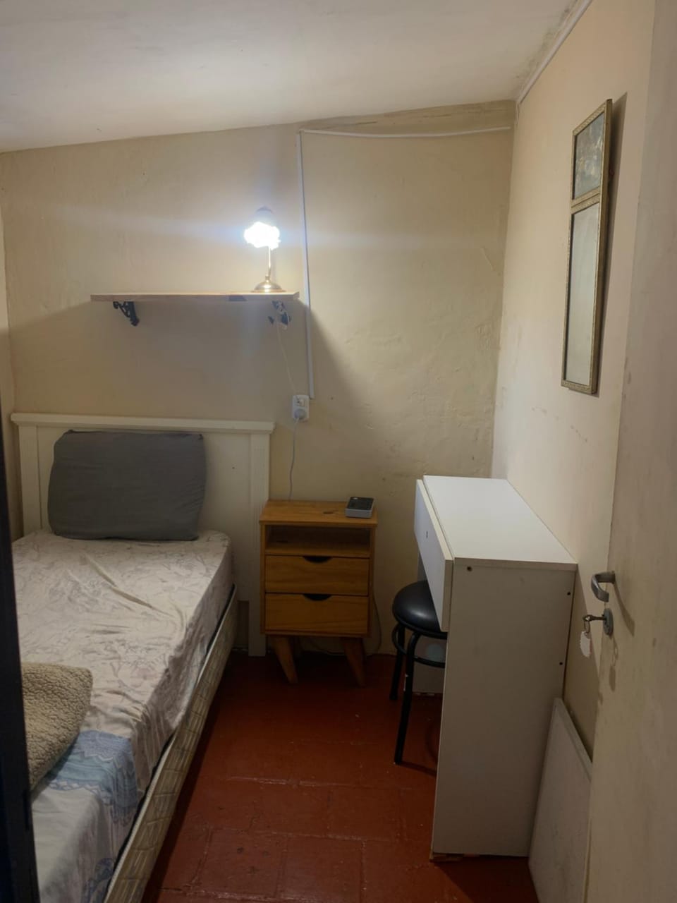 Property building, Bed