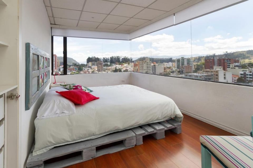 Bed, View (from property/room), Photo of the whole room, Bedroom