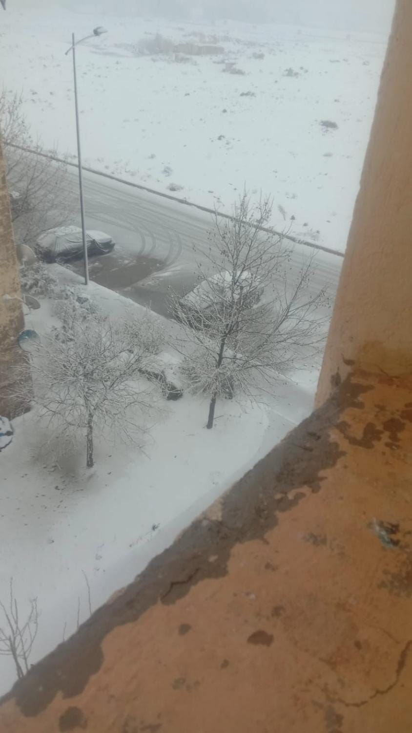 Casa De La Mama chauffée cosy et climatisée Ifrane au printemps dans un nid douillet Apartment in Fez-Meknès