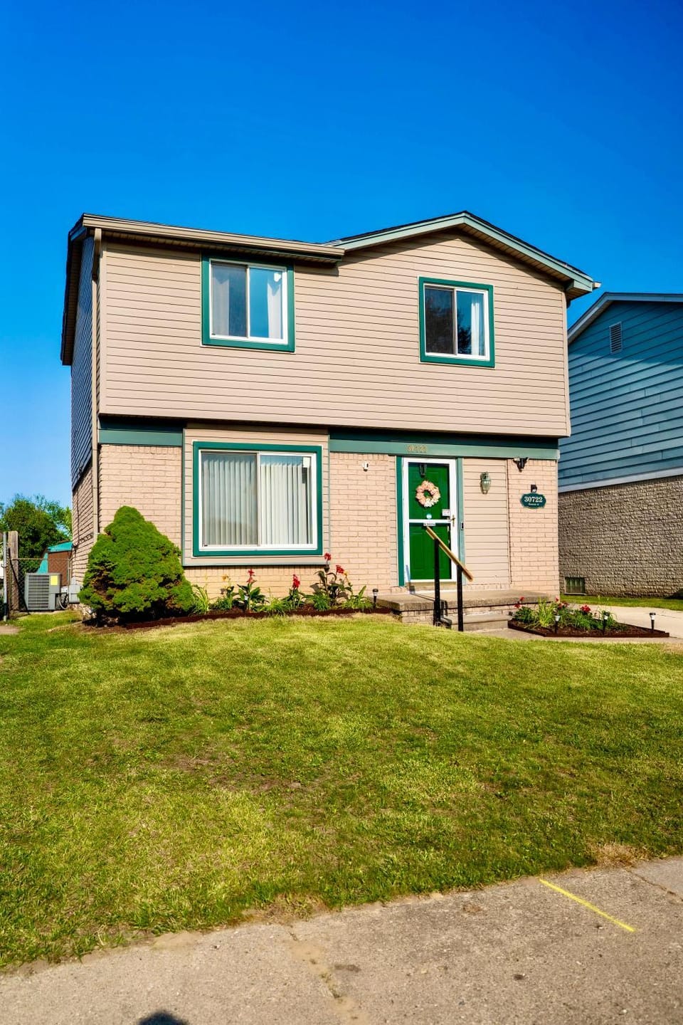 Property building, Garden view