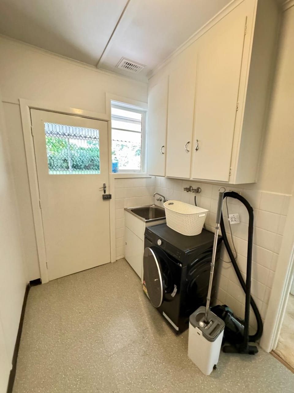 Elegant 4BR Home in Red Hill House in Canberra