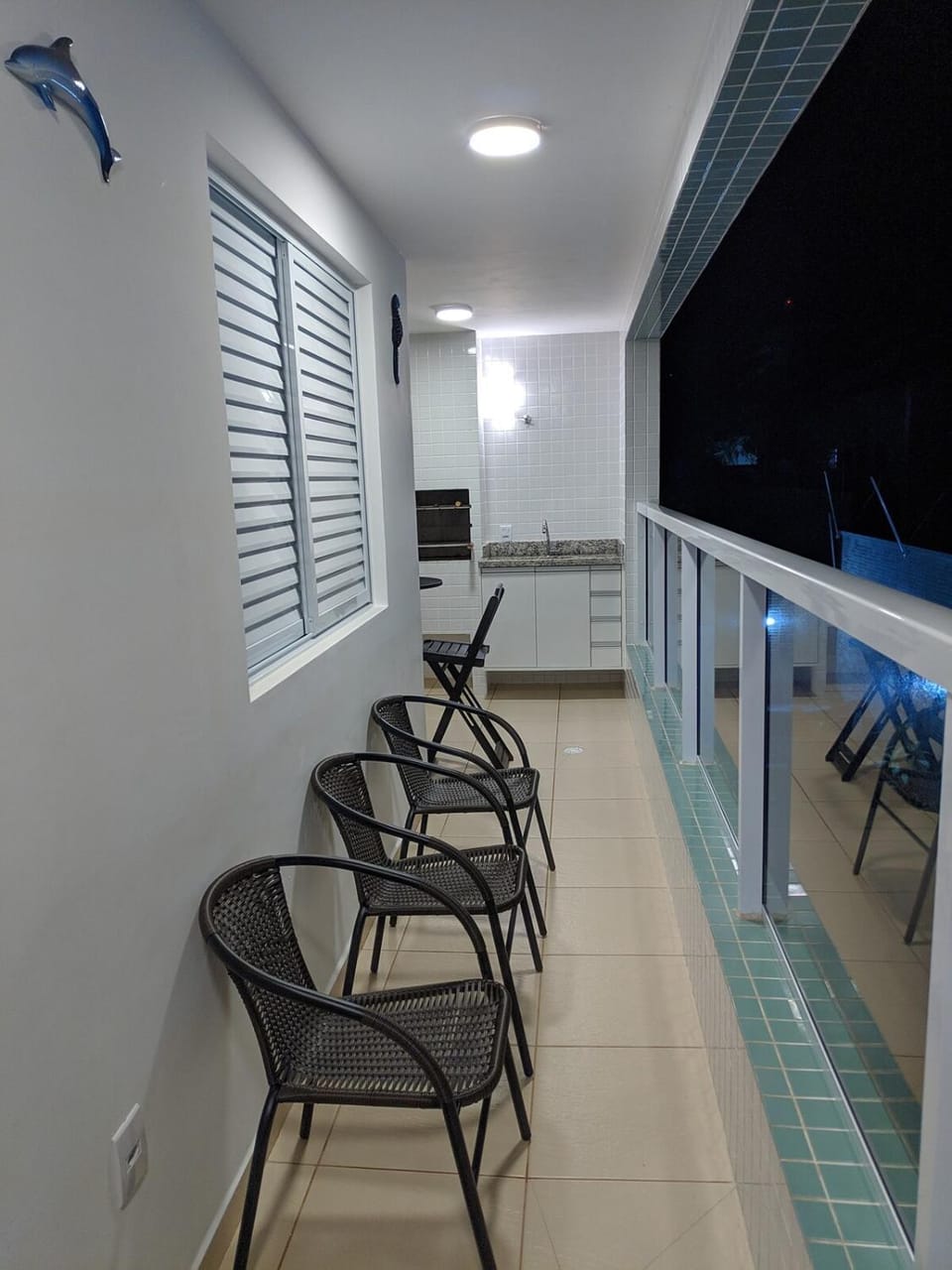 Apto completo com varanda gourmet a 50 mt da praia Apartment in Bertioga