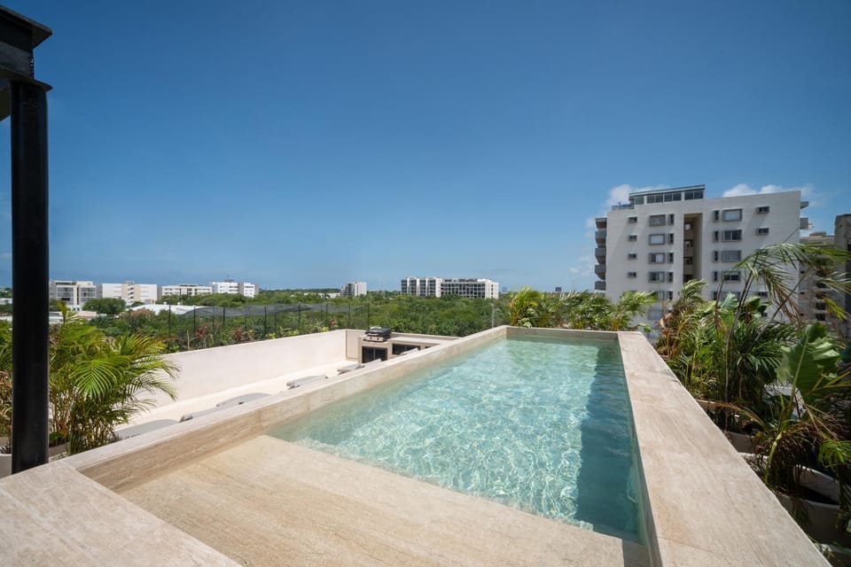 Property building, Swimming pool