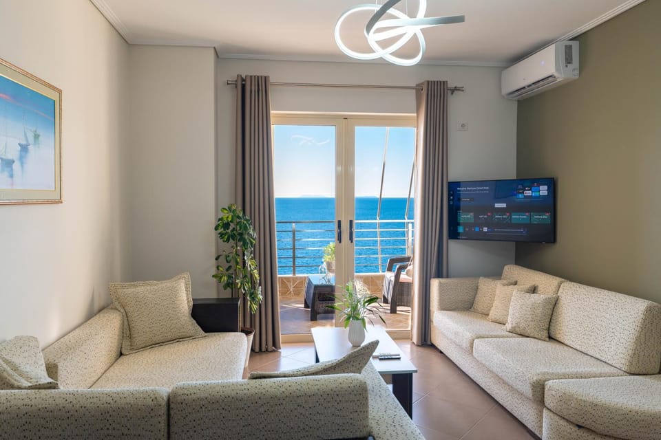 TV and multimedia, Living room, Sea view