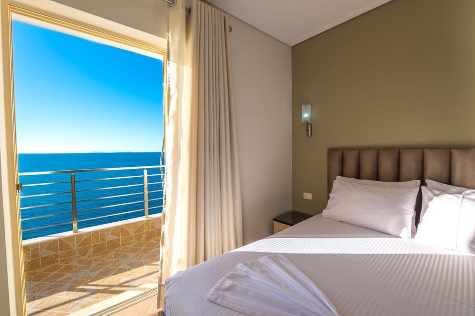 Bedroom, Sea view