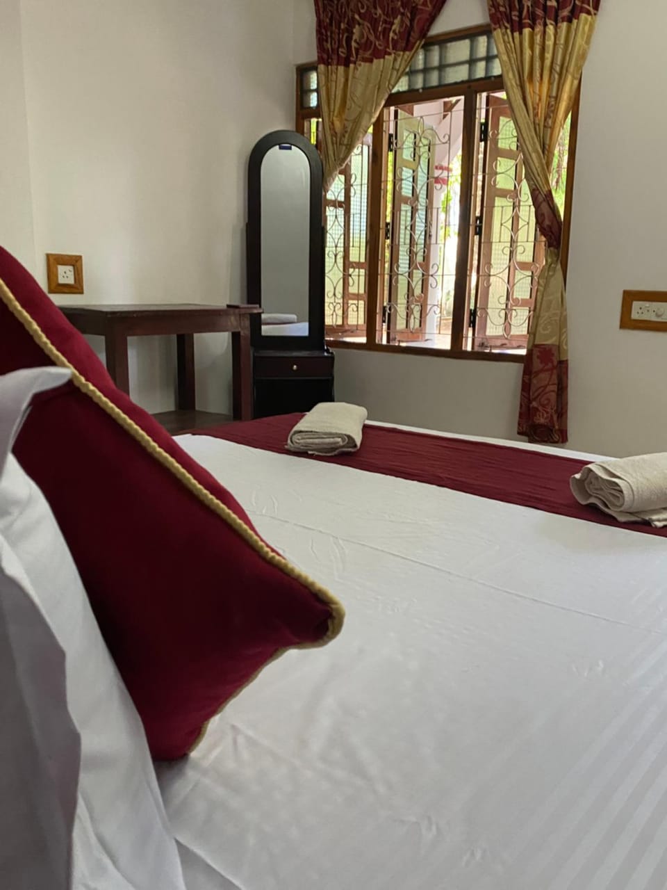 French Garden Eagle Wings Inn Bed and Breakfast in Sri Lanka