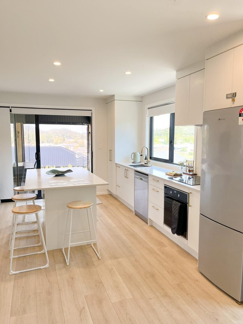 Kitchen or kitchenette, oven, stove