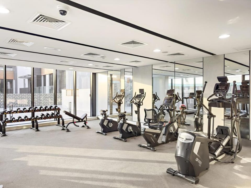 Studio Dubai, Cozy Luxury Stay Near Downtown Dining Shopping & Leisure Apartment in Dubai