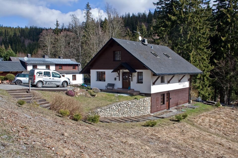 Property building, Seating area