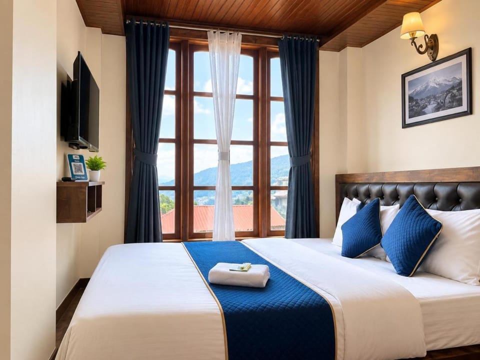 Bed, TV and multimedia, Bedroom