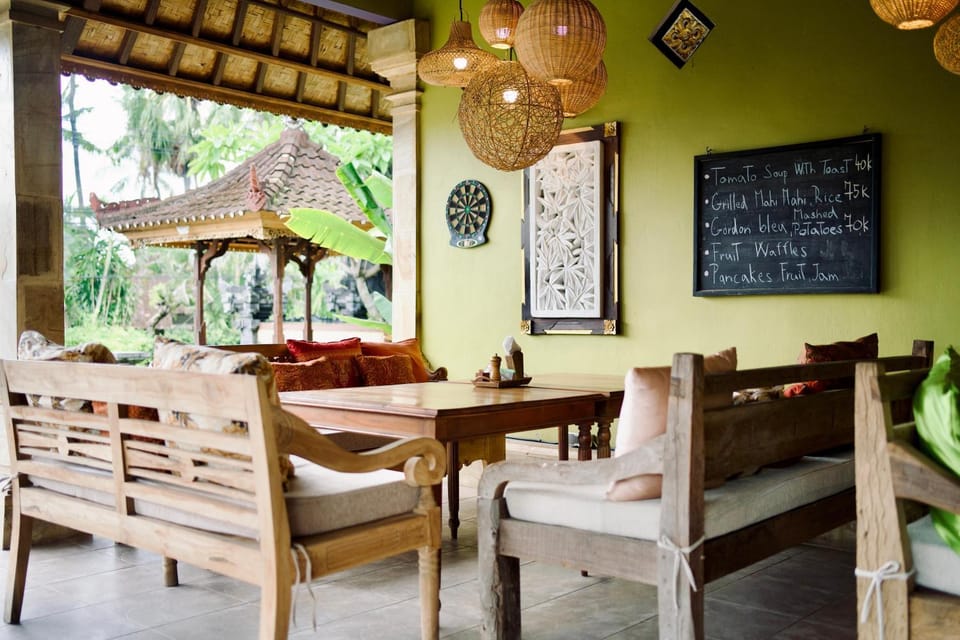 Restaurant/places to eat, Restaurant/places to eat
