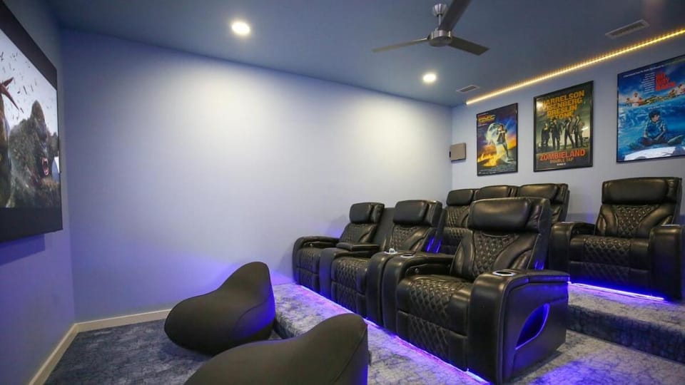 TV and multimedia, Seating area