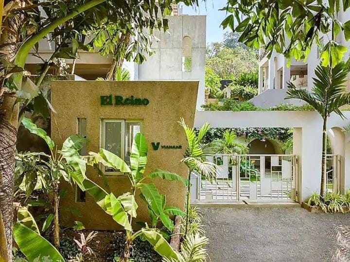 Hibiscus Oasis by Da Alohas Apartment in Goa, India