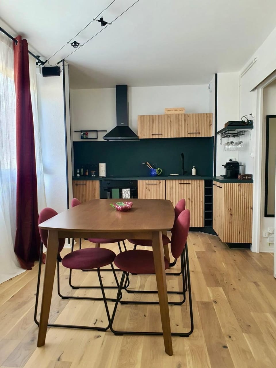 Living room, Dining area, kitchen