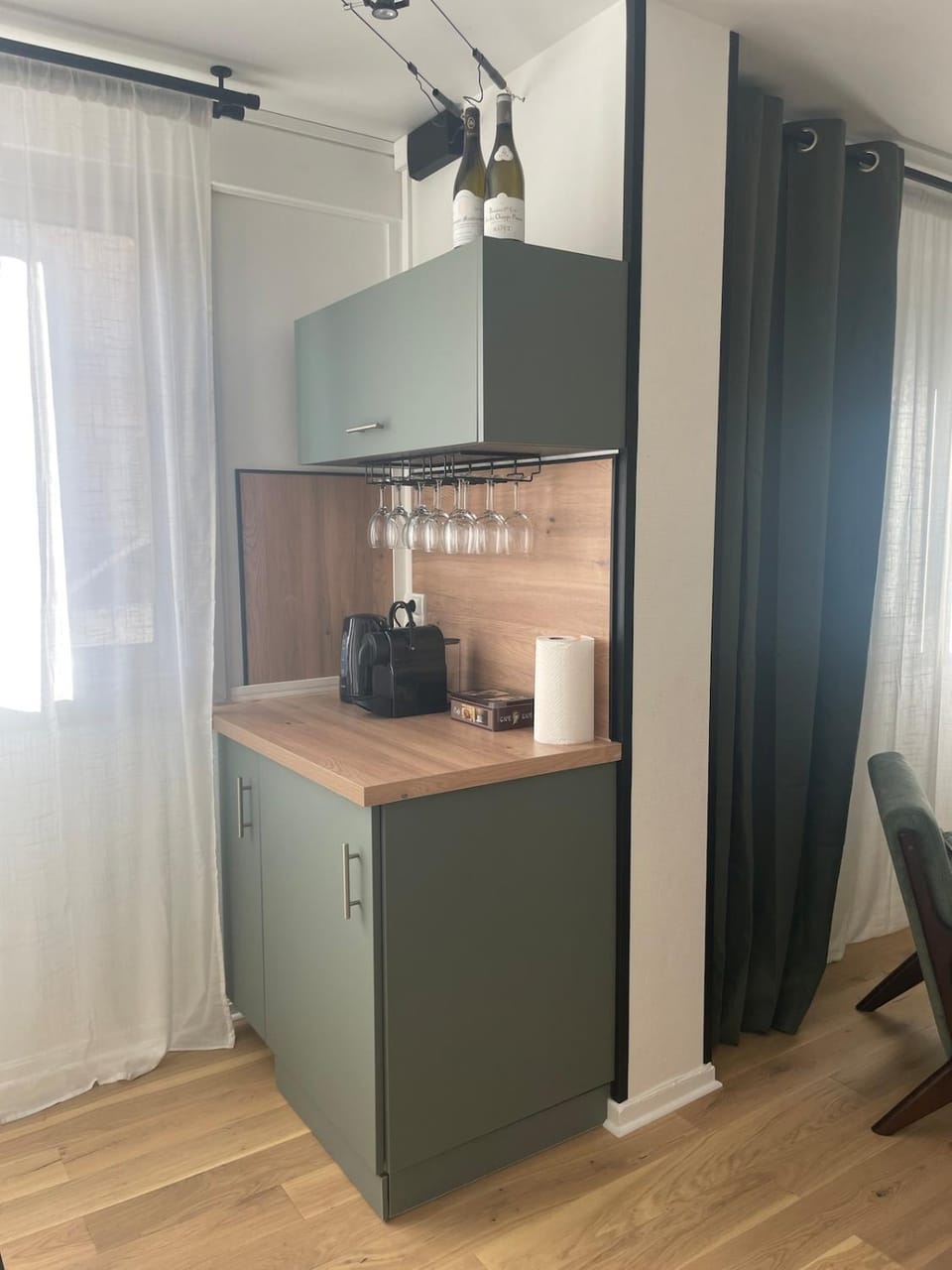 Kitchen or kitchenette, kitchen