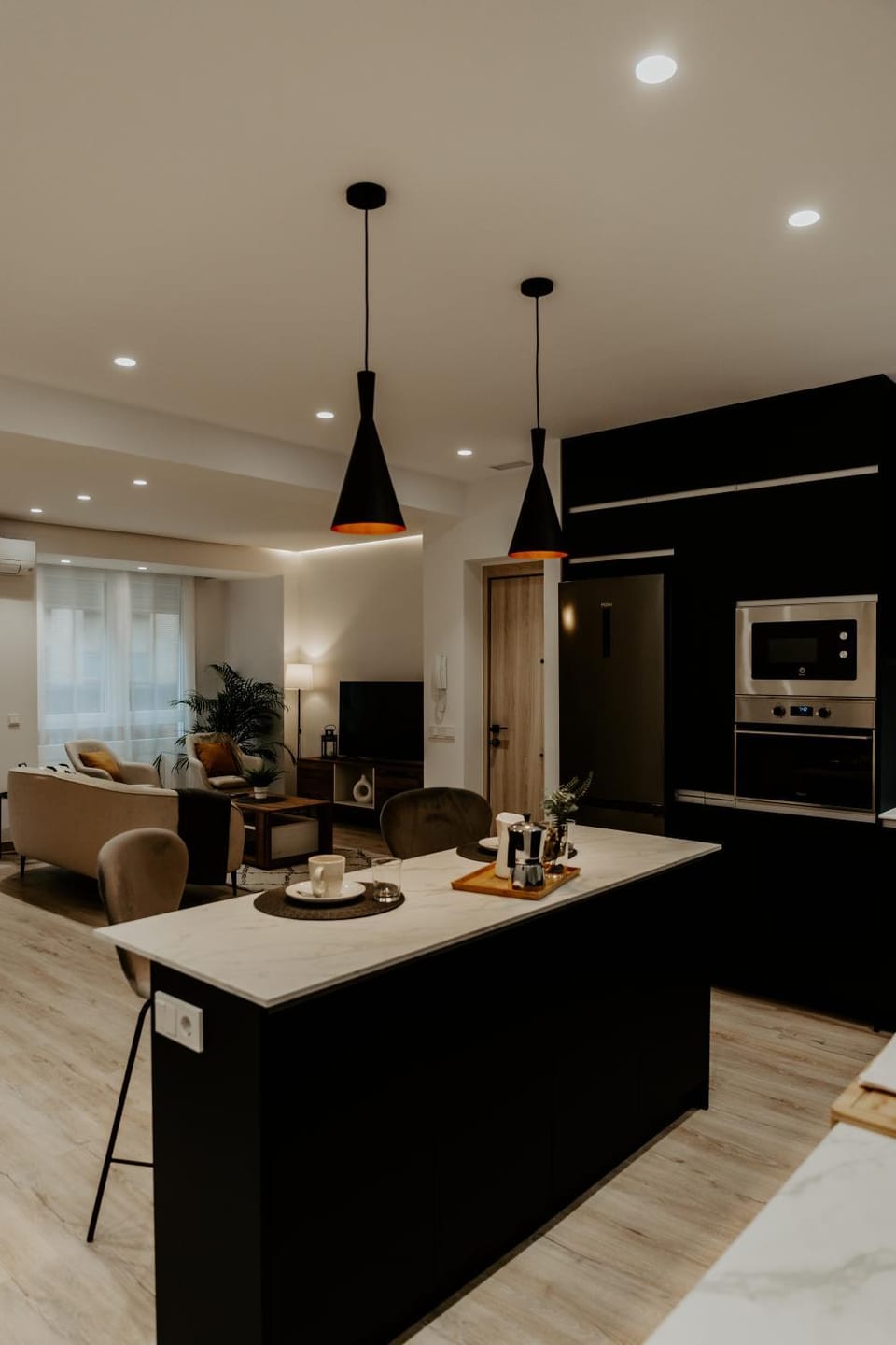 Kitchen or kitchenette, Living room