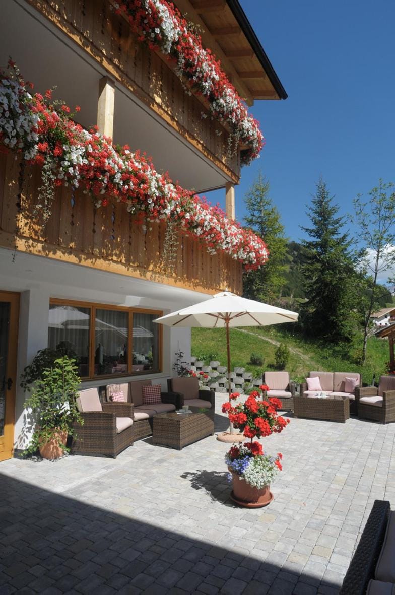 Patio, Day