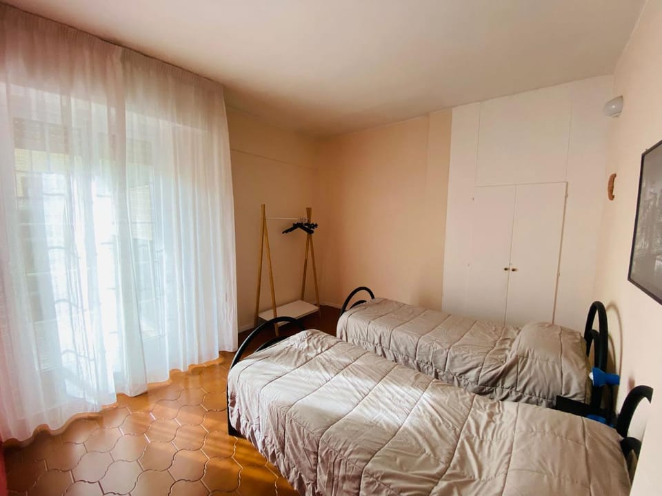Casa Margherita 2, con box x auto e bike Apartment in Finale Ligure