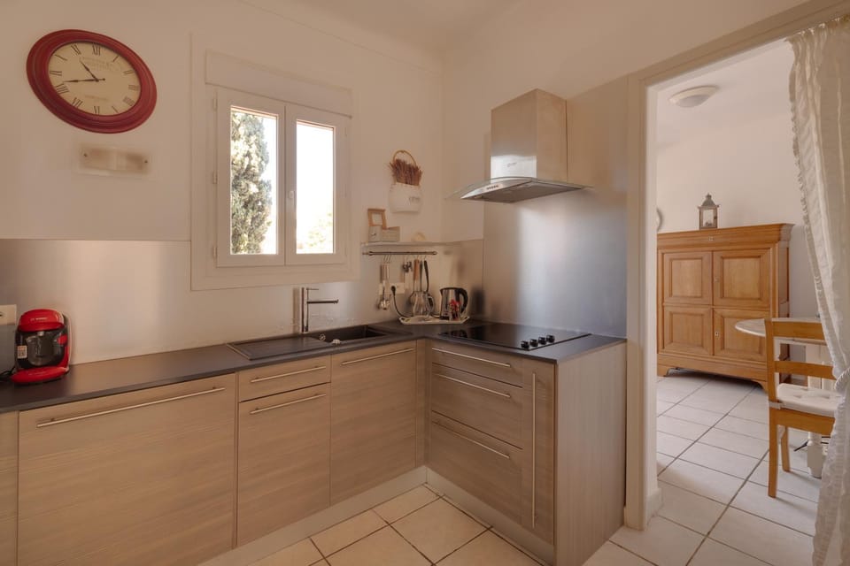 Villa Anaite Vue mer et montagne, piscine privée Apartment in Antibes