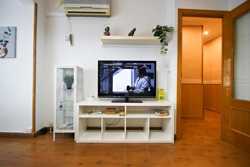 TV and multimedia, Evening entertainment, air conditioner