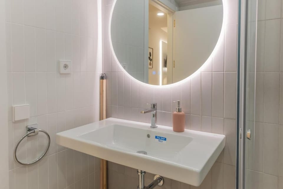 Luxurious Studio Madrid Centro TEMPORAL PDD2915 Apartment in Madrid