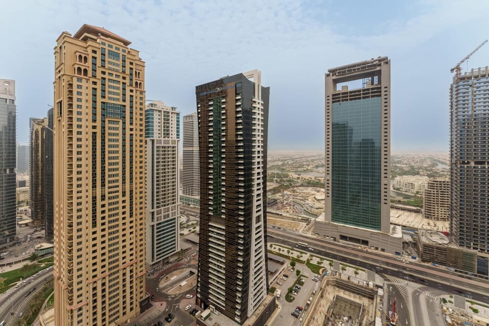 Property building, Day, City view