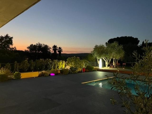 Pause luxe & nature - piscine et parking privé Villa in Cassis