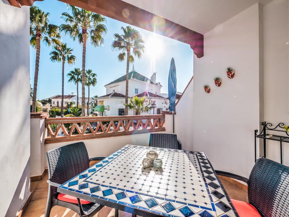 Patio, Day, View (from property/room), Balcony/Terrace, Dining area