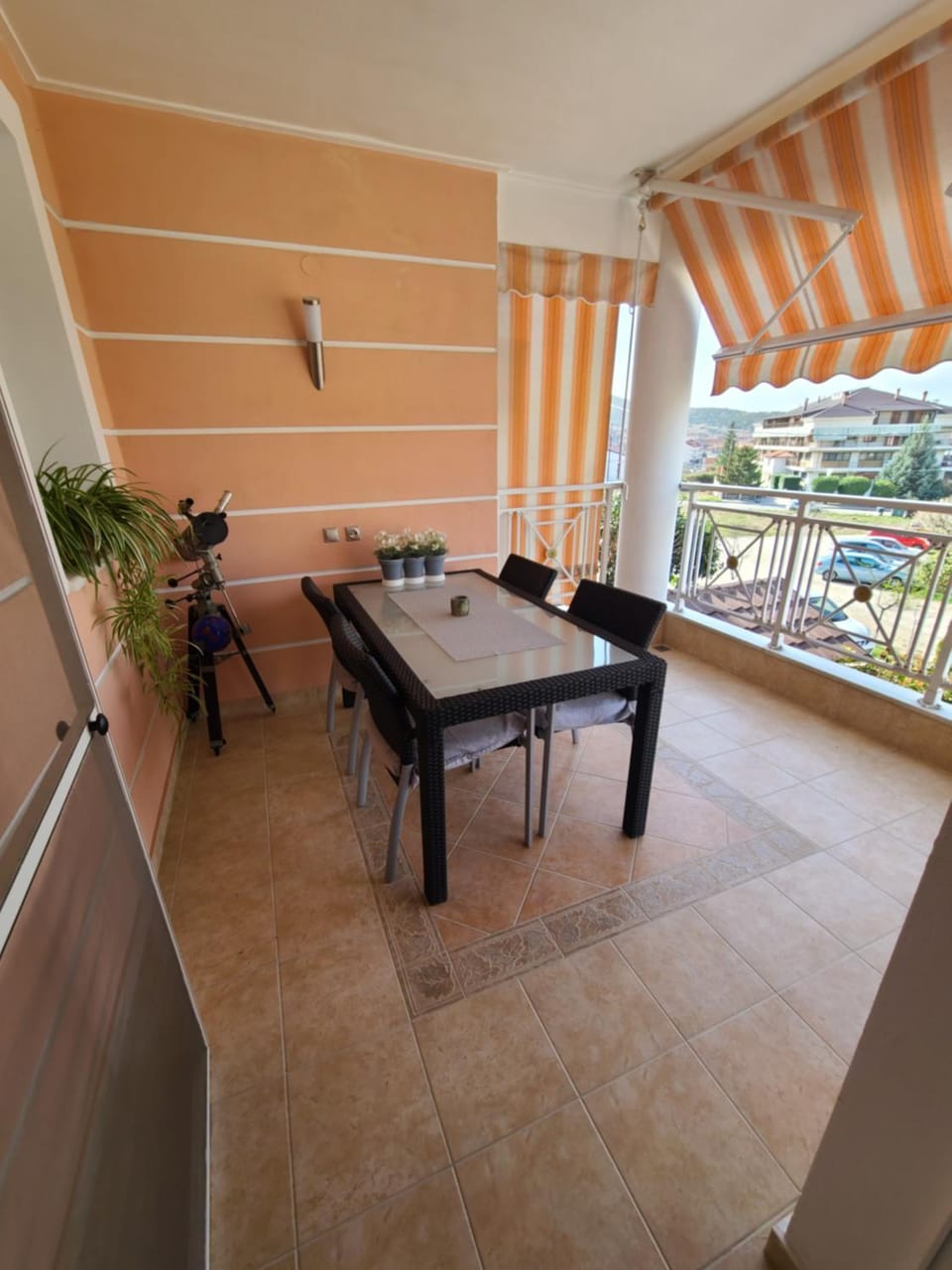 View (from property/room), Balcony/Terrace, Dining area